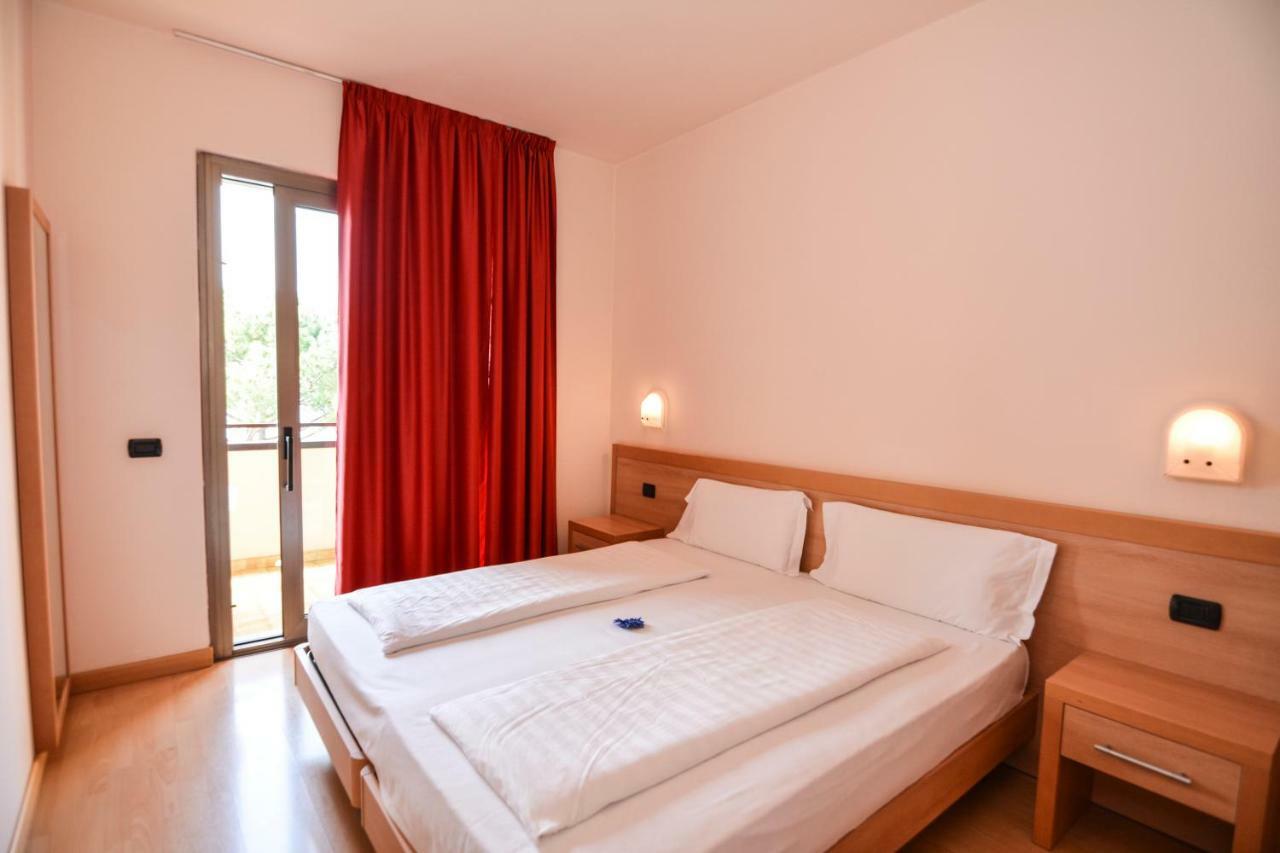 Residence Lido Hotel Μαλτσεζίνε Εξωτερικό φωτογραφία