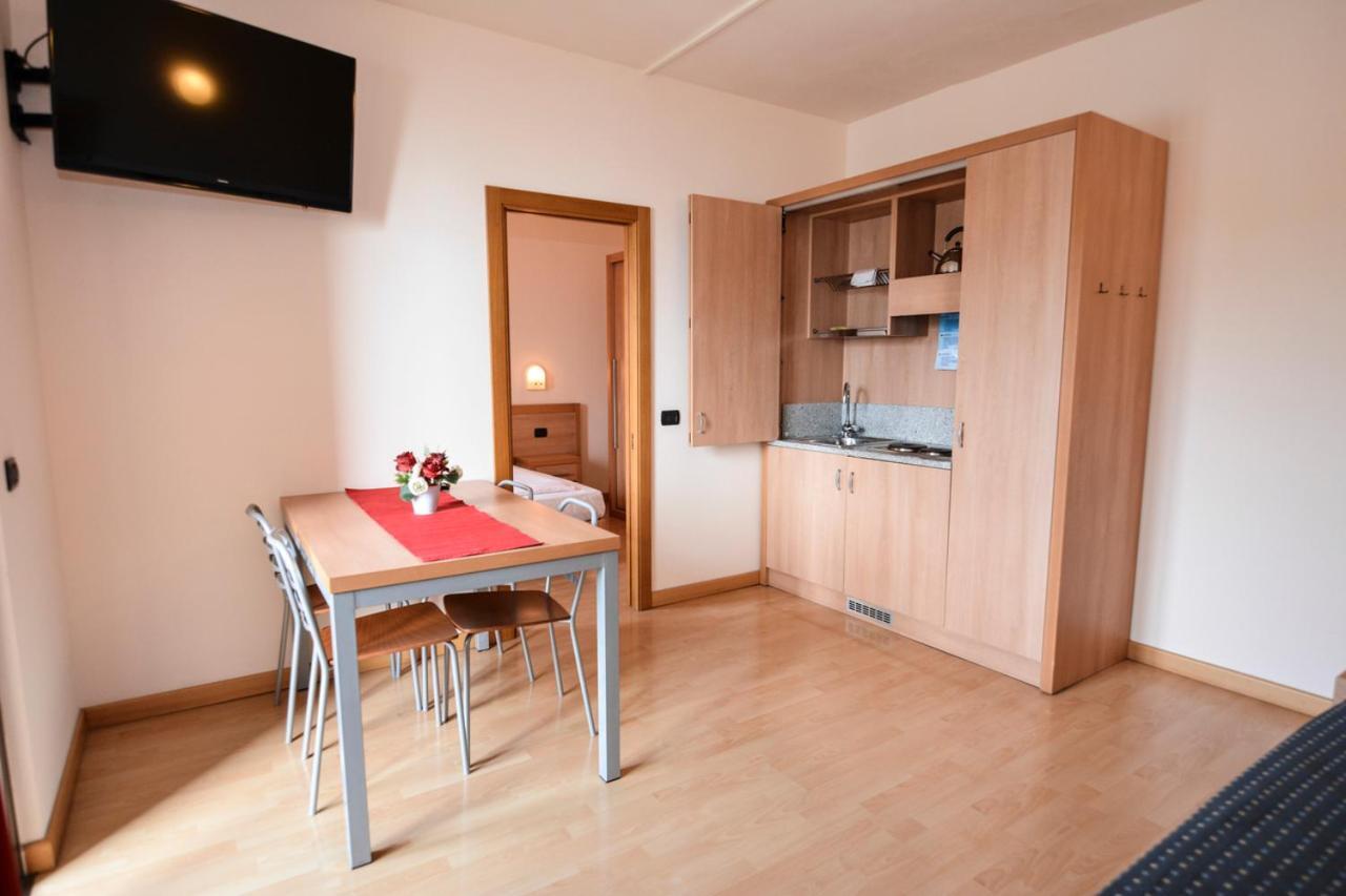 Residence Lido Hotel Μαλτσεζίνε Εξωτερικό φωτογραφία